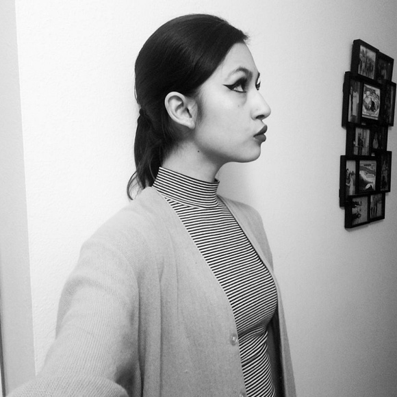 Meet your Posher, Micaela - Picture 1 of 1